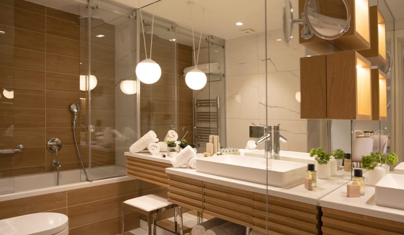 HOTEL BELLEVUE - EXECUTIVE SUITE DRESSING ROOM